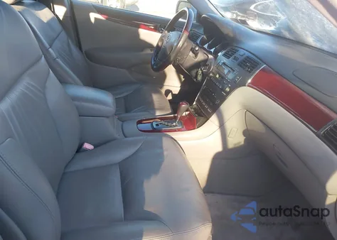 2004 Lexus Es 330 z USA, uszkodzony, nr VIN JTHBA30G945032828